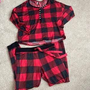 “Jaclyn Intimates- Plaid Pajamas size small”
